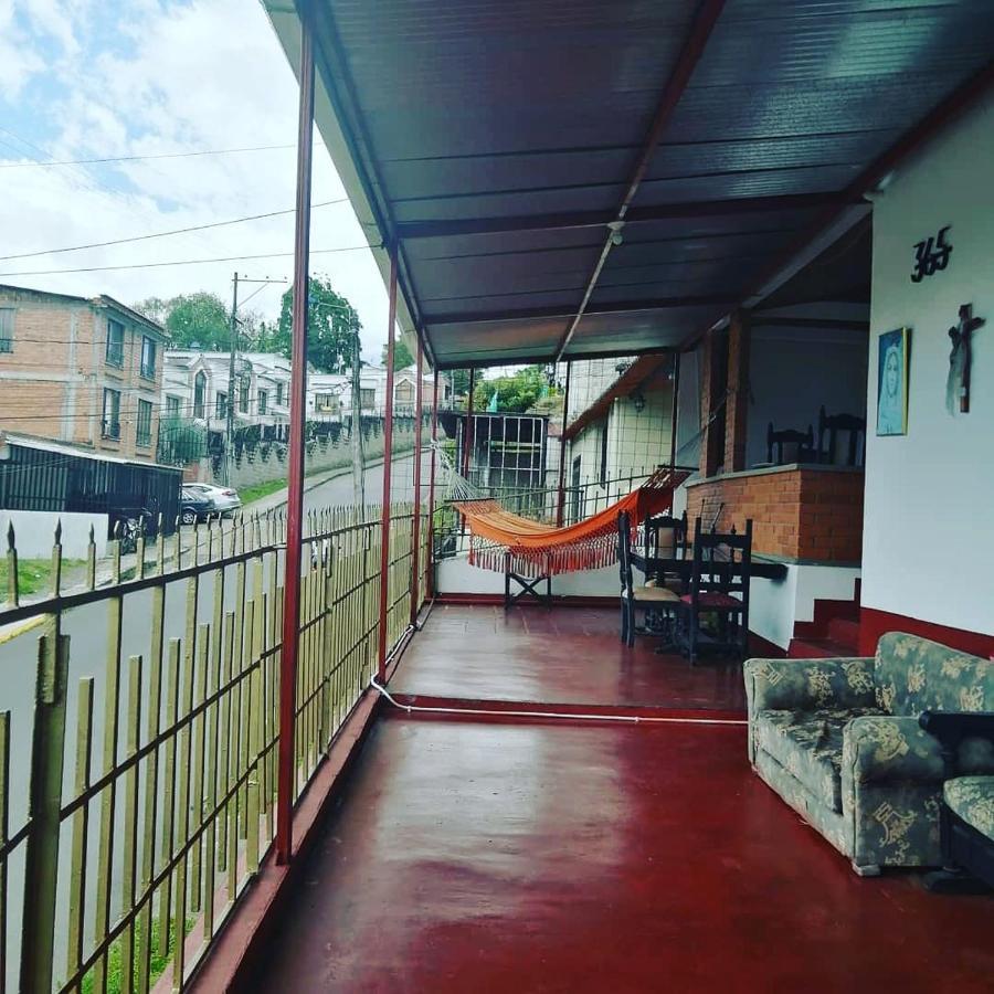 Hostal Spa Casa De Piedra Con Jacuzzi Santa Rosa de Cabal Luaran gambar