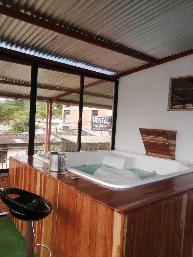 Hostal Spa Casa De Piedra Con Jacuzzi Santa Rosa de Cabal Luaran gambar