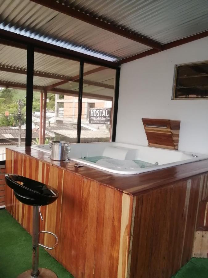 Hostal Spa Casa De Piedra Con Jacuzzi Santa Rosa de Cabal Luaran gambar